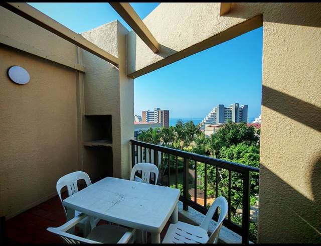 2 BEDROOM APARTMENT FOR SALE IN UMHLANGA CENTRAL